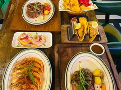 -Famous肥猫墨西哥音乐餐吧(五棵松华熙LIVE店)