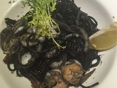 -JINNS锦时 steak&pizza(浸信会礼拜堂旧址店)