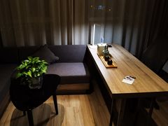 -榆林榆阳西路火车站亚朵酒店