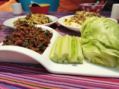 -香巴拉云南餐厅(华莱坞店)