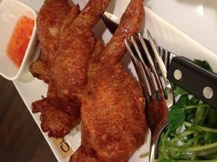 鲜虾胶酿脆皮鸡翅-港丽餐厅(杭大店)