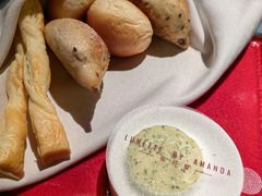 -弦月窗LUNETTE BY AMANDA(复兴路店)