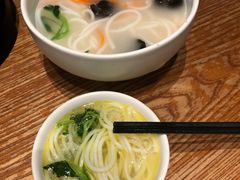 鸡汤米线-云海肴·汽锅鸡·云南菜(广安门天虹店)