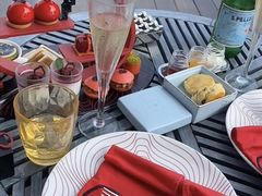 -瑰丽酒店·海吧·天际下午茶·现场DJ·天台酒吧