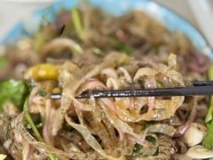 -丹水桥地锅鱼·翘嘴鲌·地方特色全鱼宴(丹江口大坝店)