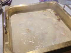 -尚尚仙·酸汤猪手·猪肚鸡火锅(华联万柳购物中心店)