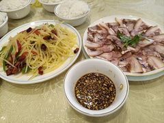 -鹤乡东北菜(崮山路店)