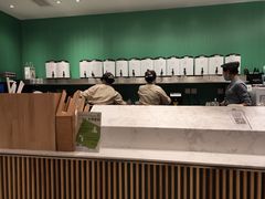 -奈雪的茶(优特汇店)