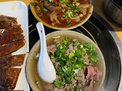 -大众跷脚牛肉馆·非遗传承单位(峨眉山店)