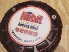 -The Habit Burger Grill 哈比特汉堡(爱琴海店)