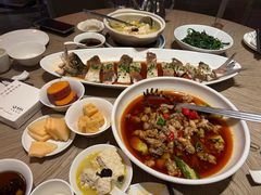 -艳阳天·非遗楚菜(武汉客厅店)