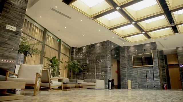 沐青汤泉(绿城店)-"老店了,环境温馨,设施全面,项目较齐备,.