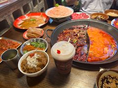 -萍姐火锅·公路夜市(武汉首店)