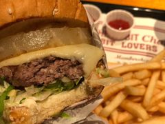 -The Habit Burger Grill 哈比特汉堡(复兴soho店)