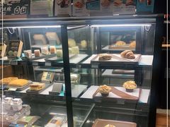 面包甜点陈列柜-星巴克臻选(北京富力家园店)
