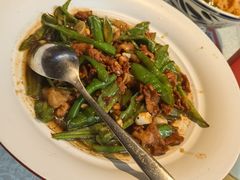 -阿瓦山寨·湘菜现炒·剁椒鱼头王(咸阳总店)
