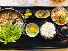 -自由之丘