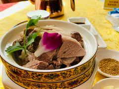草原手把肉-德乐海蒙餐