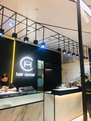 -HAIR CORNER