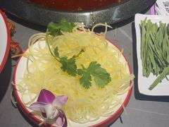 -生活如沸·顺德水牛奶火锅(大学路店)
