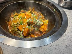 大鹅-山河屯铁锅炖(哈西站店)