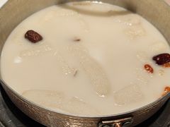 -洪氏嗨捞·猪肚鸡火锅(阳光天地店)