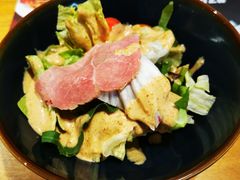 三文鱼蔬菜沙拉-斗牛士牛排(南京东路店)