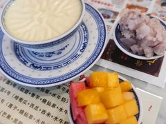 招牌双皮奶任意配-广信牛奶甜品世家(台东店)