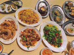 -三亚火车头万人海鲜广场