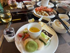 -大中华希尔顿酒店-念自助餐·嗨啤·小龙虾