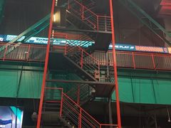 -极限PLAY运动娱乐新世界·团建派对潮玩休闲馆·室内蹦极高空游乐园