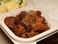 -同济大学本部学苑饮食广场