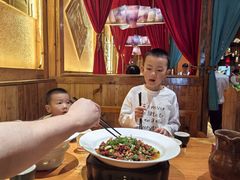 -老滇山寨•云南特色菜•地方菜•民族风情歌舞表演(金碧店)