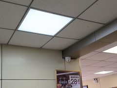-华莱士·全鸡汉堡(济南大明湖店)