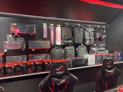 -ROG玩家国度(美罗城店)