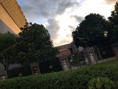 -上海师范大学附属中学(三林校区)