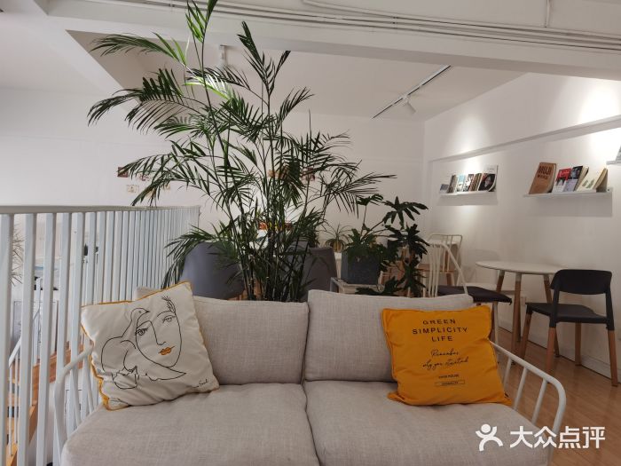 隹木咖啡馆(宝龙广场店)图片