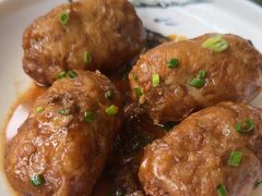 -洞背山庄(洞背院区式管理小区店)