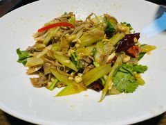 -黄泥岗·地道湖北菜(奥特莱斯店)