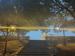 -巴陵广场