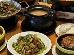 -莲餐厅·湖北菜·潜江小龙虾店(愚园路店)