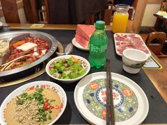 -沸炉重庆老火锅(军事博物馆店)