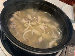 -东椰·海南椰子鸡火锅(朝阳门店)