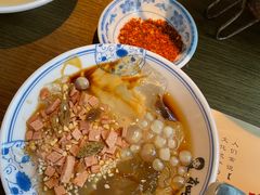 -肖四女乐山跷脚牛肉(南汇大学城生活广场店)
