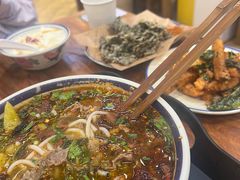 -云阿蛮云南生烫牛肉米线(奉贤路店)