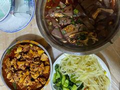 肥肠血旺-周血旺老店