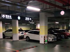 -经纬汇-停车场