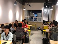 大堂-小七碳火烧烤(越溪店)