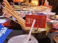 -何师烧烤Pro ·江湖川菜·小龙虾·精酿(太古里旗舰店)