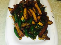 -眷江南之小蓝鲸(王府大街店)